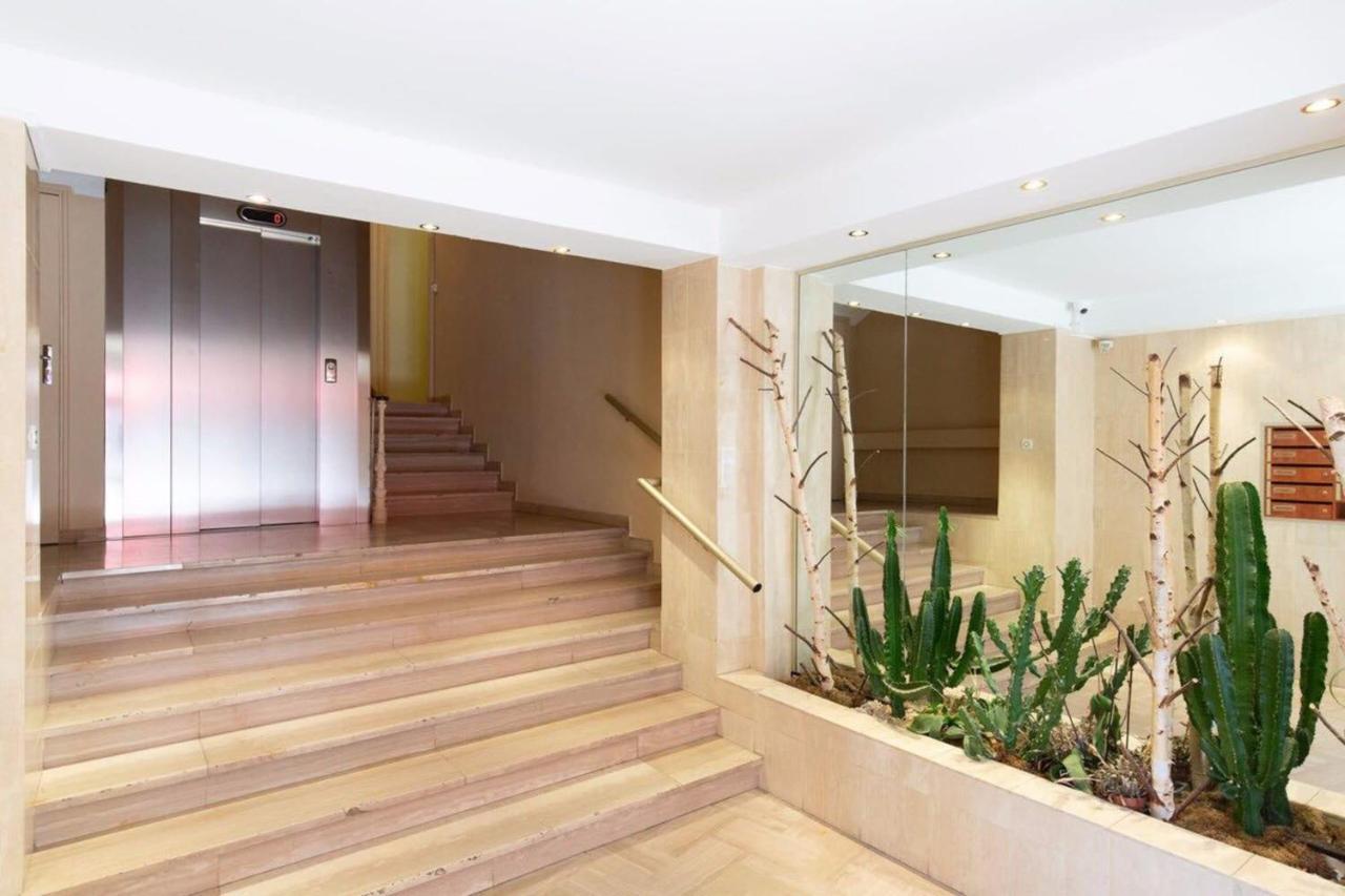 Magnificent Renovated 4-Room Apartment - Croisette Carre D'Or Cannes Exteriör bild